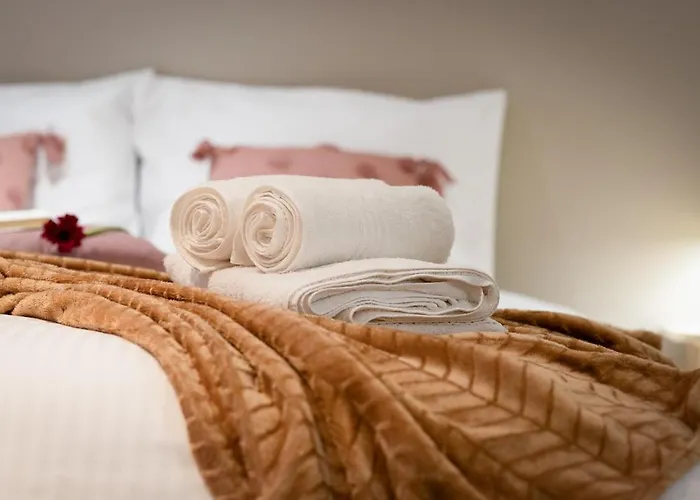 Chronos By Kleidos, Grand Duplex, 4 Personnes, 3 Minutes Gros Horloge & Opera De